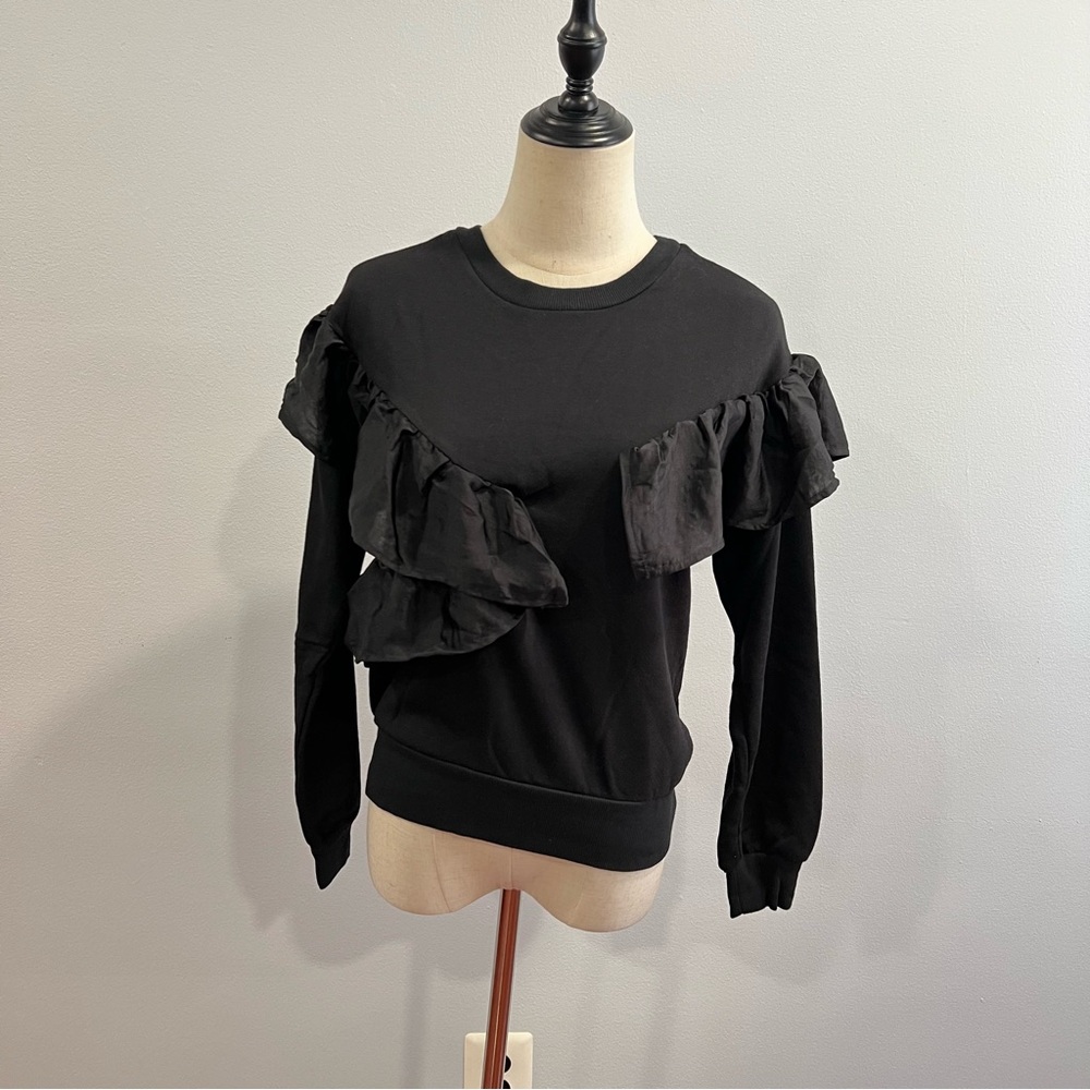 Charming Charlie along Sleeves Top / Sweater With Ruffle Details